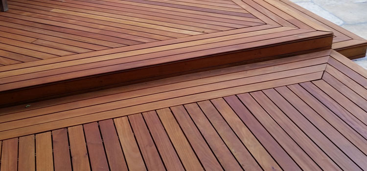 Redwood Decking Material in Topanga, CA